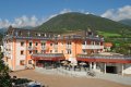 Wellnesshotel Zentral Val Venosta Alto Adige veduta strada